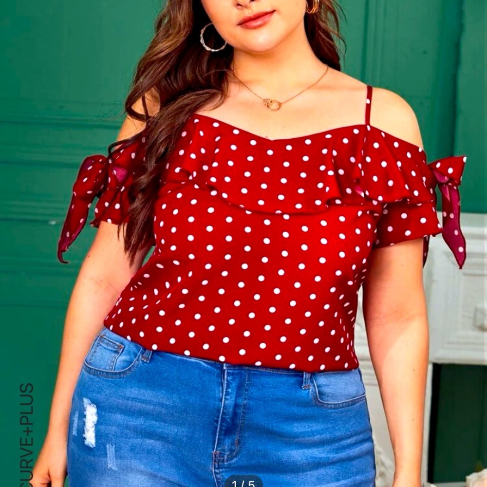 Red polka dot blouse 4X